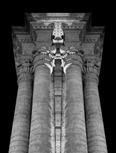 La Torre De Marfil (El Lado Oscuro) / Milko Torres